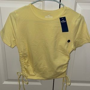 Yellow cropped t-shirt